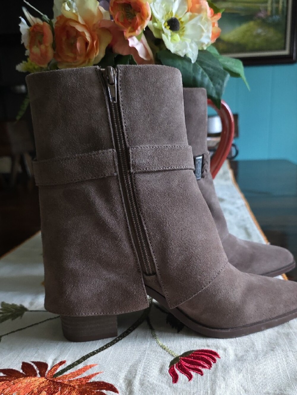 Crown Vintage Women's Brown Suede Ankle Boots with Buckle - Picture 4 of 10